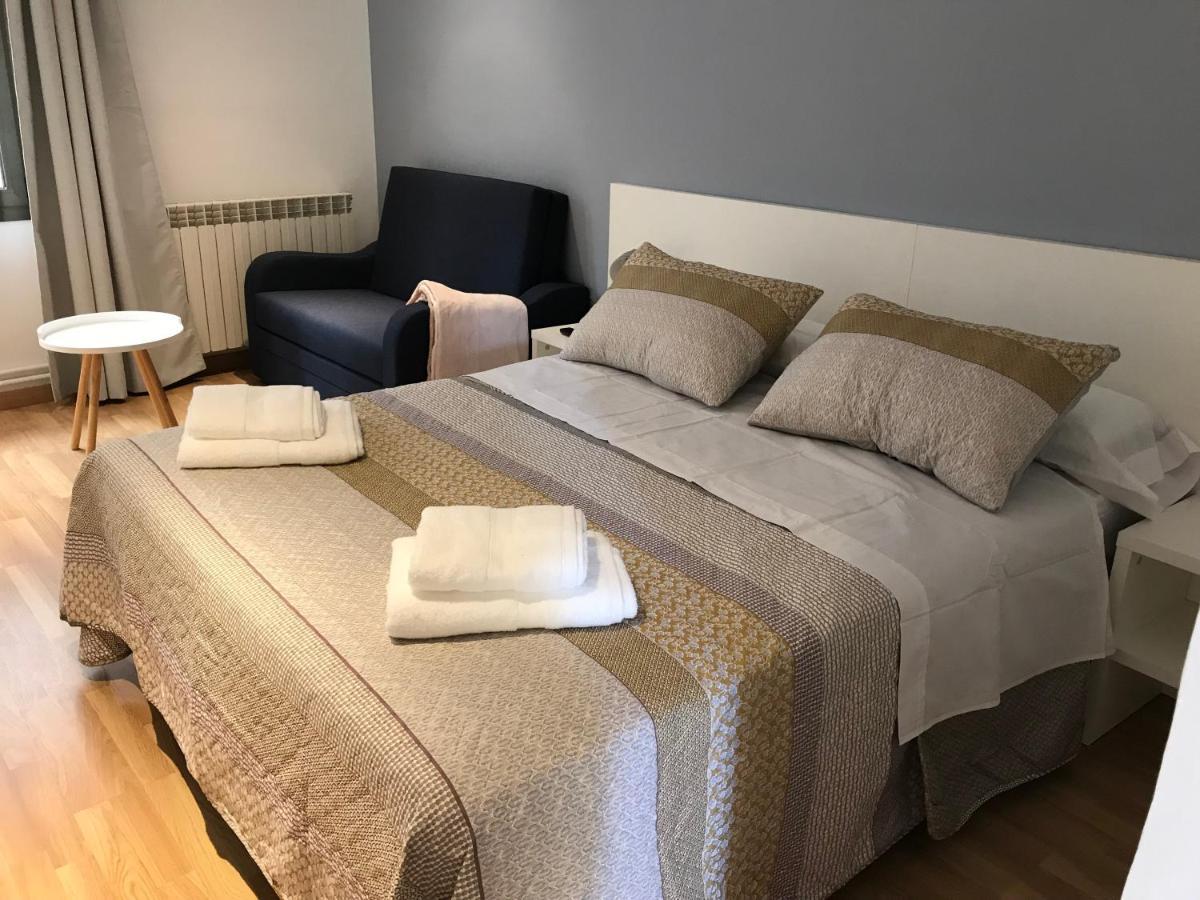 Hostal Casiano Camarasa Kültér fotó