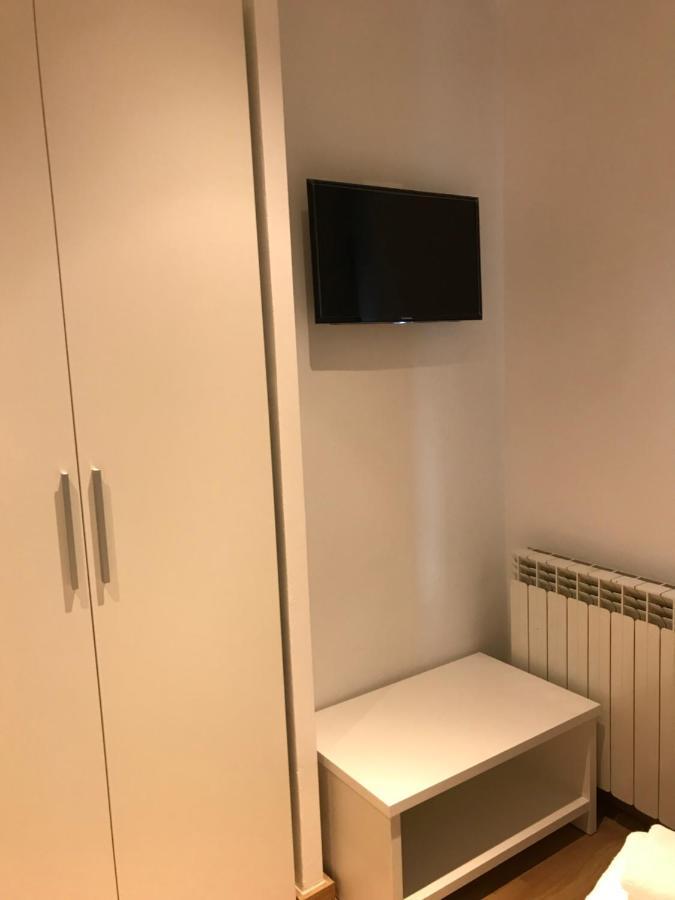 Hostal Casiano Camarasa Kültér fotó