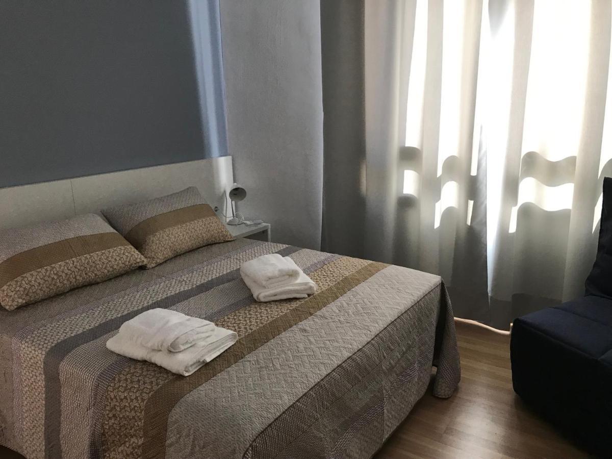 Hostal Casiano Camarasa Kültér fotó