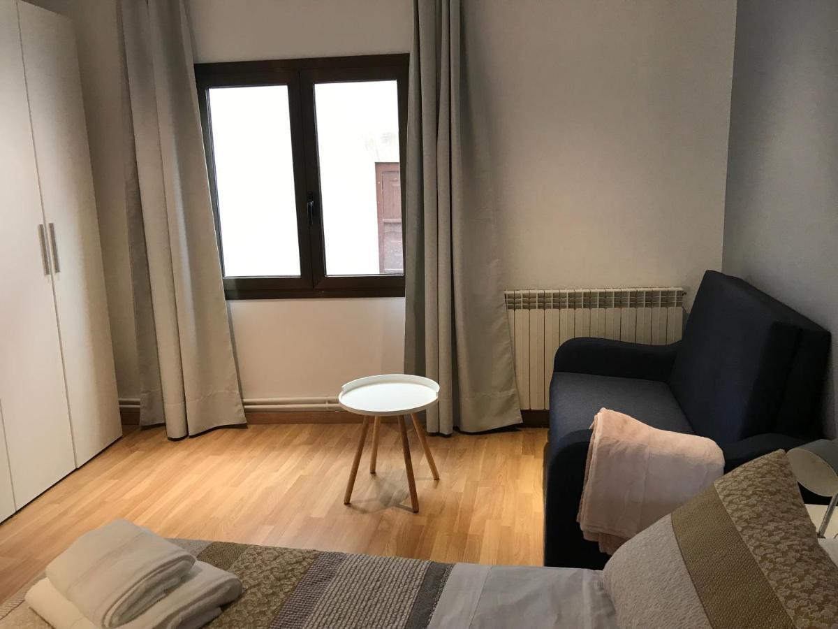 Hostal Casiano Camarasa Kültér fotó