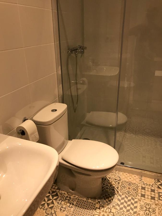 Hostal Casiano Camarasa Kültér fotó